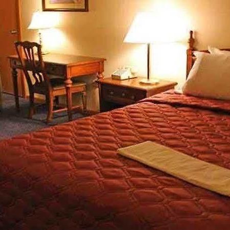 Iron Road Inn Elkins Esterno foto