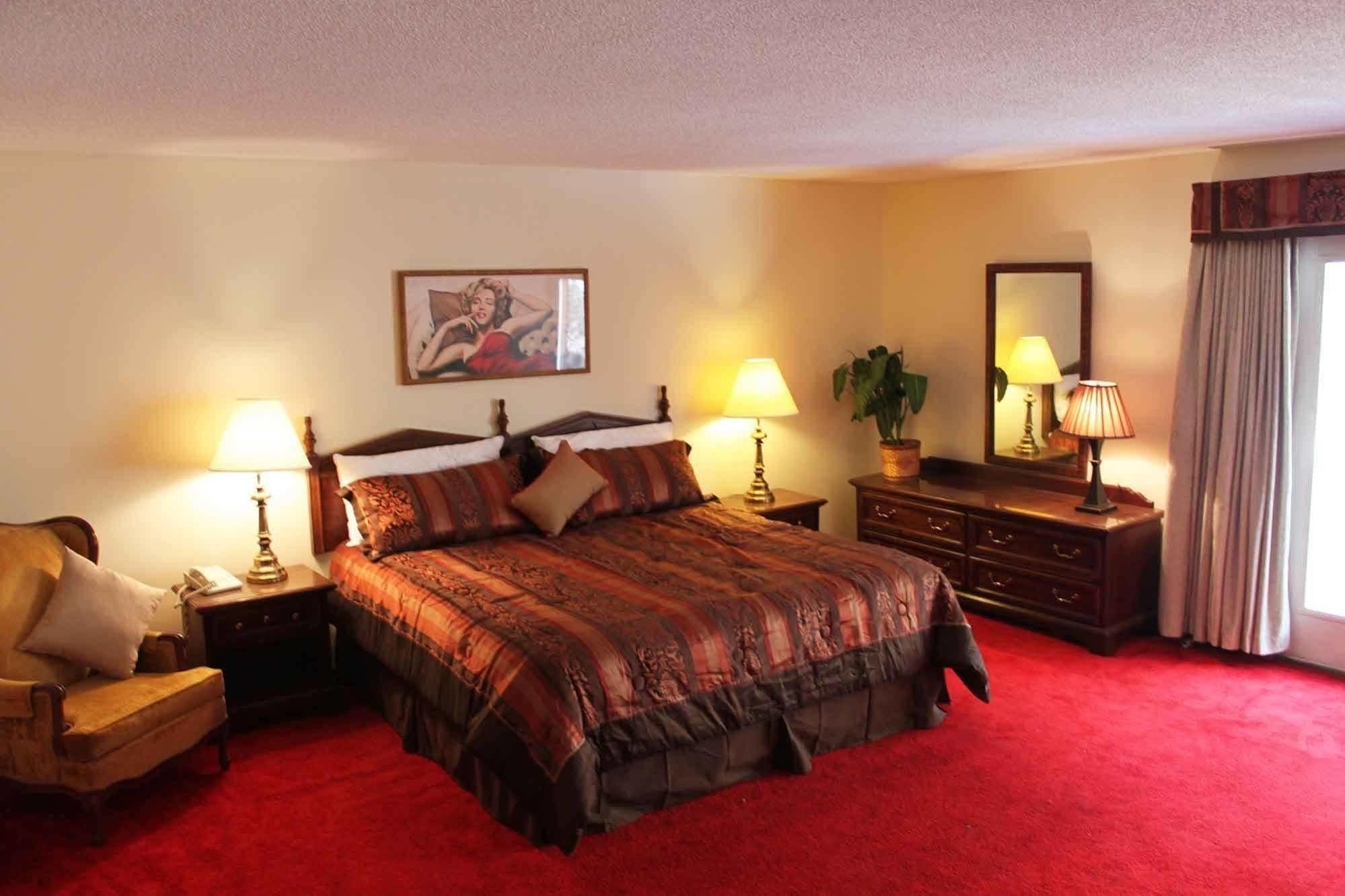 Iron Road Inn Elkins Esterno foto